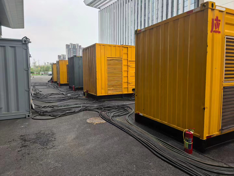 嫩江不同季节柴油发电机组保养有哪些注意事项?